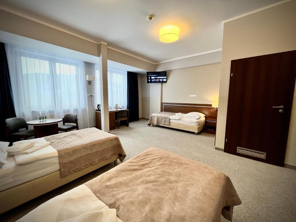 Hotel Szyndzielnia Bielsko-Biała Exteriör bild