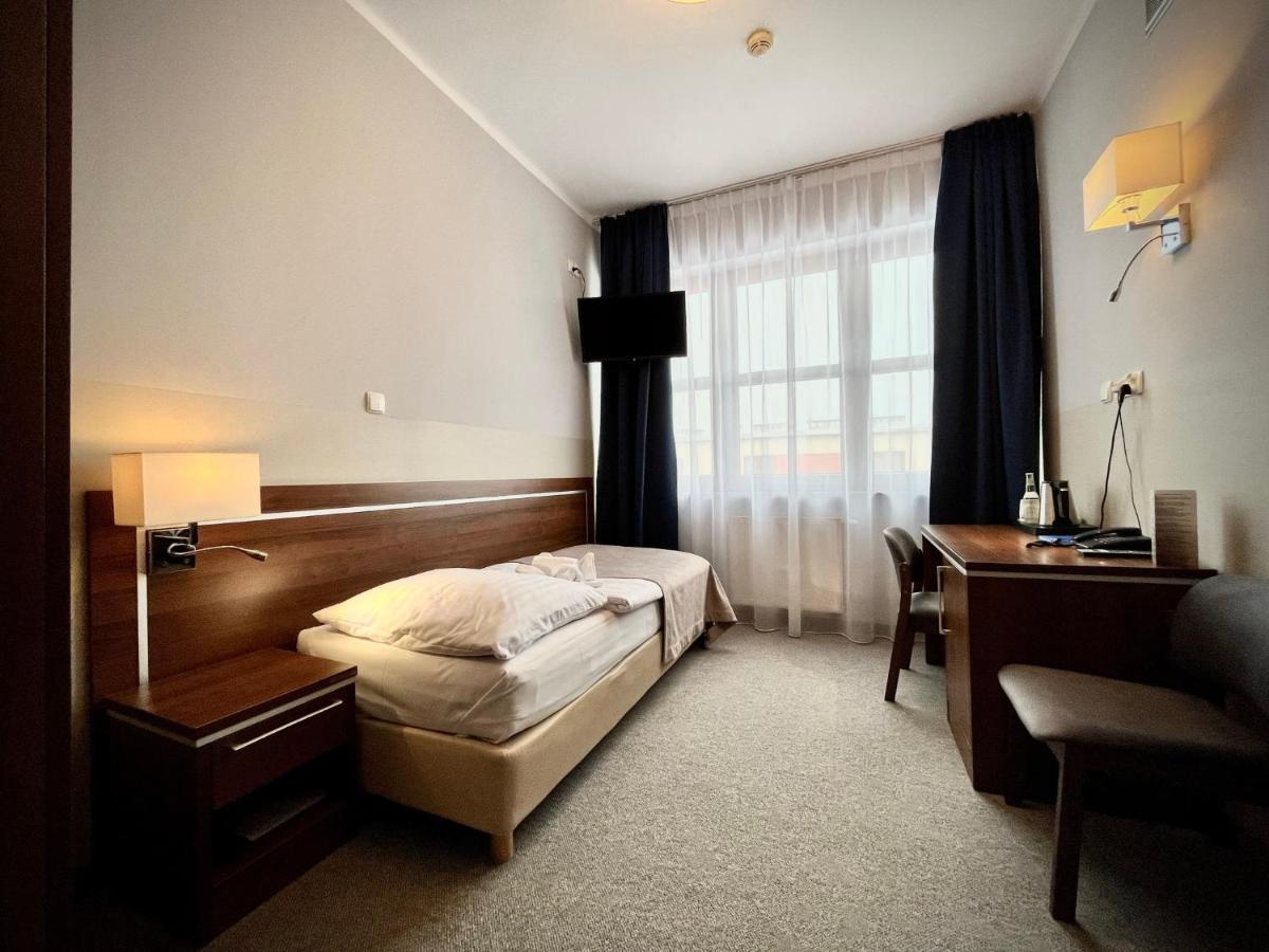 Hotel Szyndzielnia Bielsko-Biała Exteriör bild